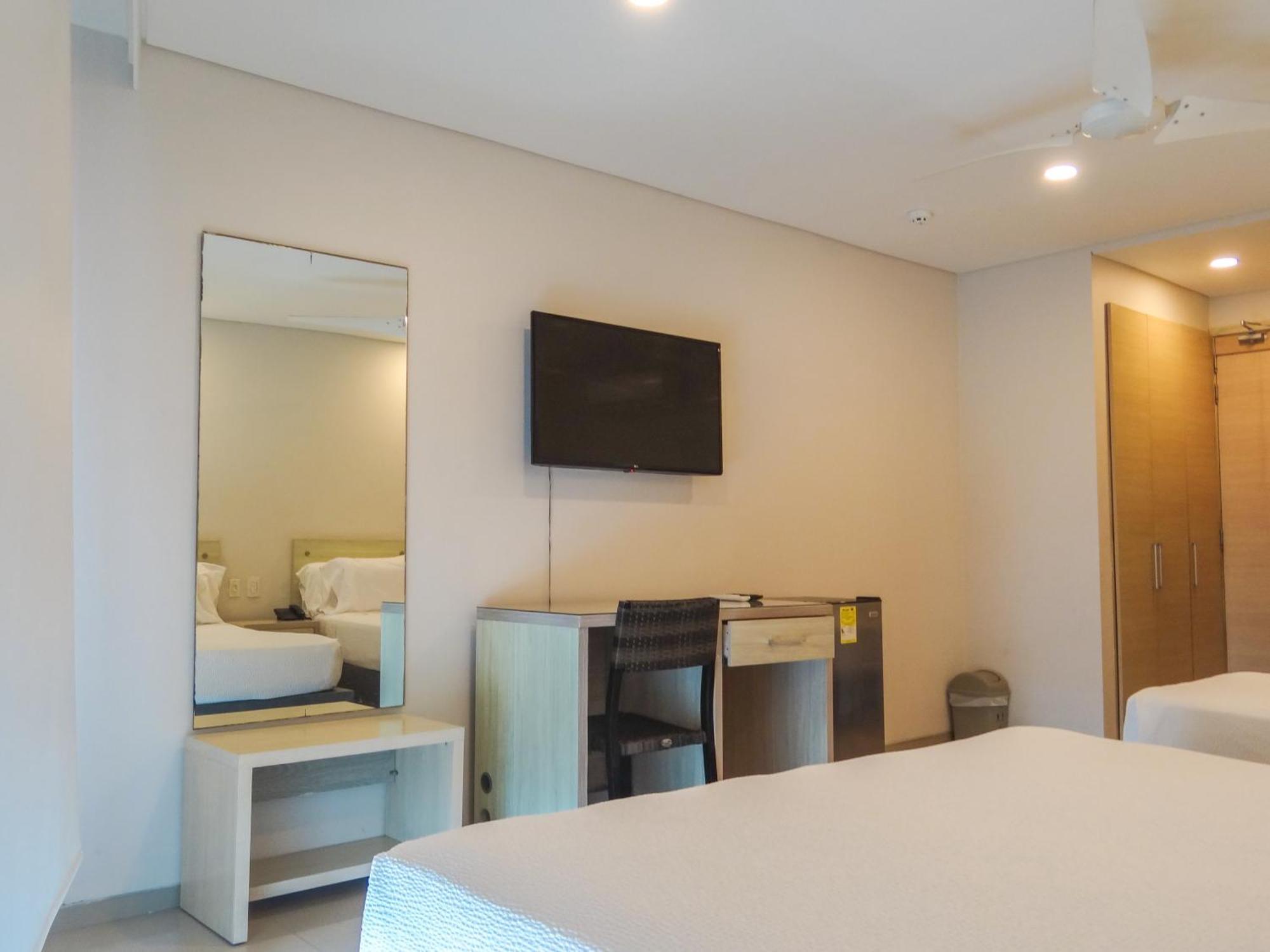Hotel Summer Frente Al Mar — Photos 1